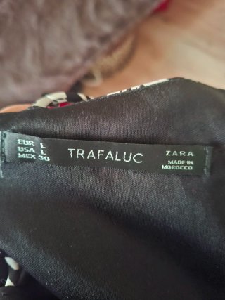 Mono largo estampado hojas Zara Trafaluc talla L