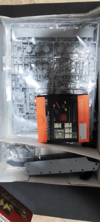 Maqueta Trumpeter KV-2 754(r) 1/35 00367 + Voyager