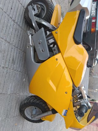 Mine moto de carrera