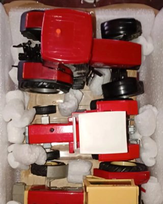 Tractor Case a escala 1:32