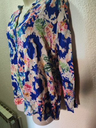 Blusa estampada floral