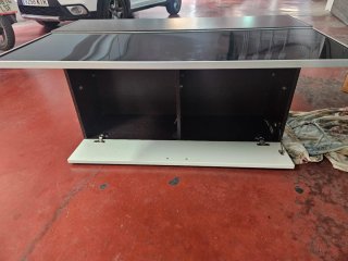 Vitrina auxiliar madera y plástico