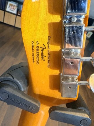 Guitarra Eléctrica Squier Telecaster
