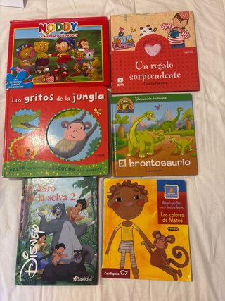 Pac de seis libros para niños.