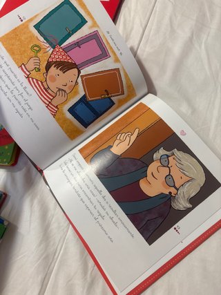 Pac de seis libros para niños.