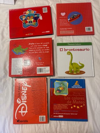 Pac de seis libros para niños.