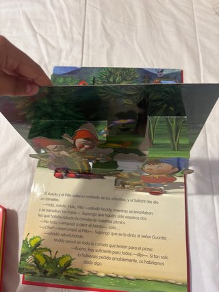 Pac de seis libros para niños.
