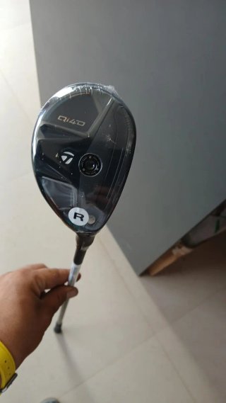 Híbrido Taylormade Qi4D KBS 65 R