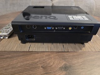 Proyector BenQ MP610 + Mando