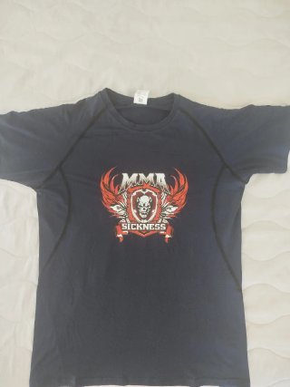 Camiseta compresión MMA entrenamiento Gym