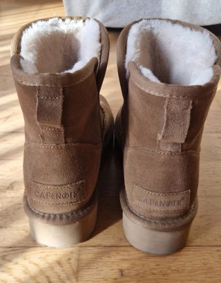 Botines marrones de ante con forro de borreguito