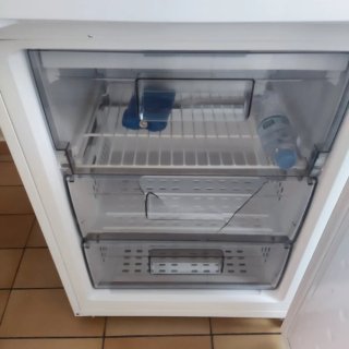 Nevera blanca