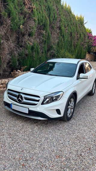 Mercedes-Benz GLA 2015