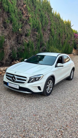 Mercedes-Benz GLA 2015