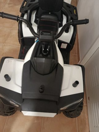 Quad eléctrico infantil