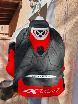 Chaqueta Ixon Vortex 3 Moto