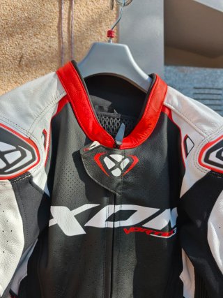 Chaqueta Ixon Vortex 3 Moto