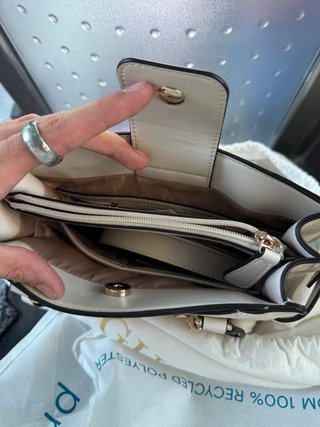 Bolso Guess G Status Satchel Beige/Oro