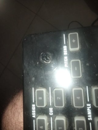 Controlador DJ Behringer CMD Studio 2A