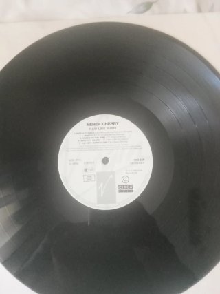 Vinilo Neneh Cherry Raw Like Sushi 1989