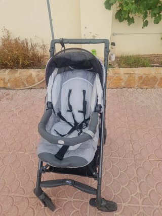 Carrito bebé Chicco con accesorios