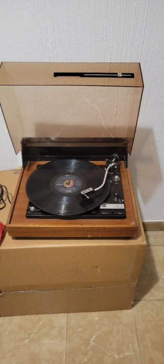 Tocadiscos DUAL 1235