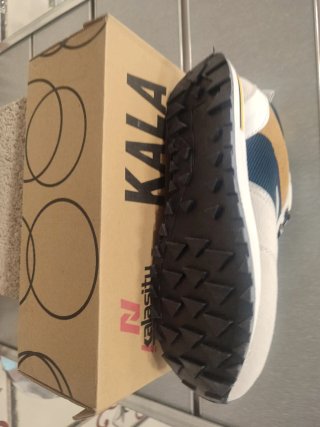 Zapatillas Kala Beige y Azul