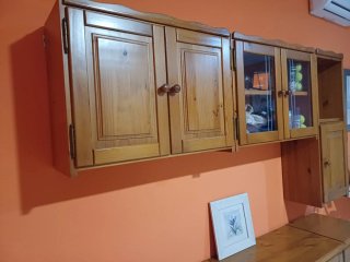 Mueble de madera modular vitrina y televisión