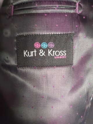 Traje Kurt & Kross London Negro y Corbata Verde