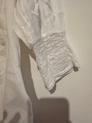 Blusa Zara puntilla blanca talla única