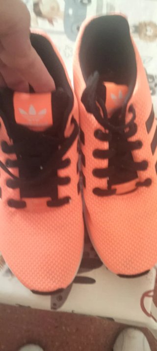 Zapatillas Adidas Naranja y Negro