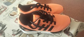 Zapatillas Adidas Naranja y Negro