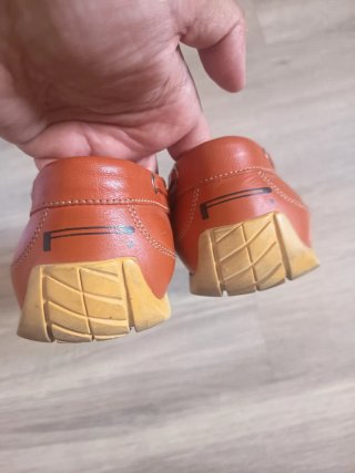 Zapatos náuticos de cuero naranja