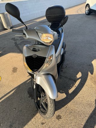 Honda SH 125i Scooter Gris/Plata
