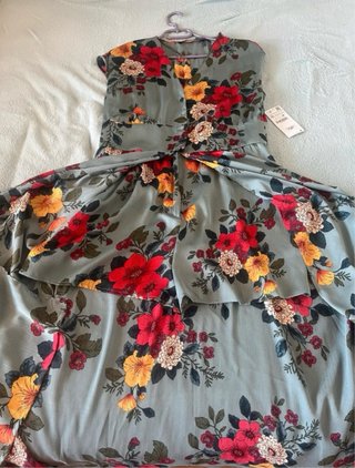 Vestido floral Zara Talla XL