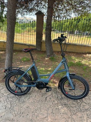 Bicicleta eléctrica cube