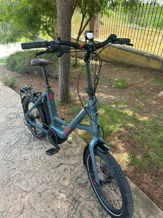 Bicicleta eléctrica cube