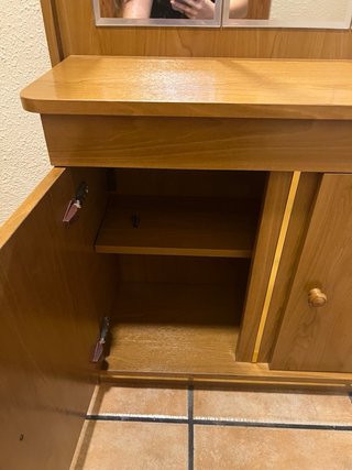 Mueble de entrada con espejo