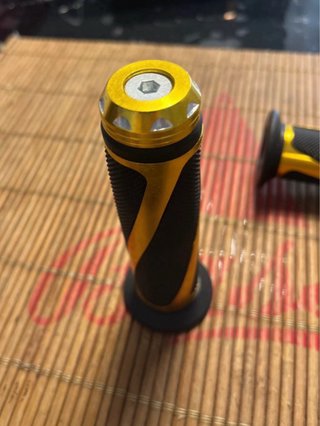 Manopole Bici Oro e Nero