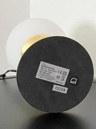 Lámpara de mesa Kave Home
