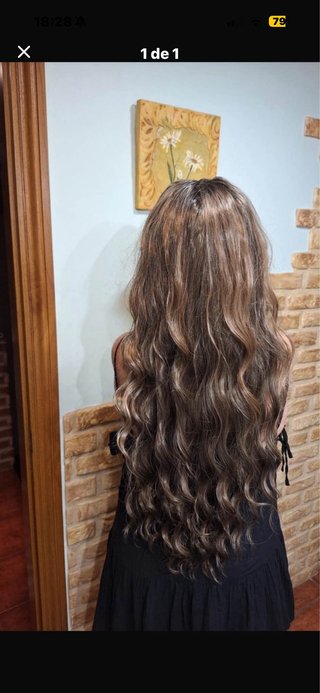 Peluca pelo largo natural castaño