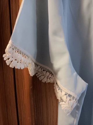 Camisón azul con encaje