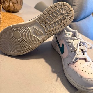 Nike Talla 35 Gris y Rosa