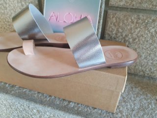 Sandalias Alohas Beige y Plateadas
