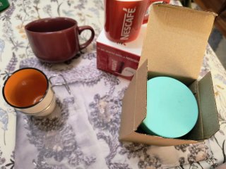 Lote indivisible: mug,taza Nescafé,tazón y frasco