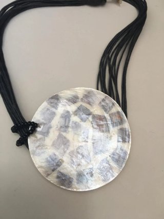 Pack 3 collares étnicos nácar, semillas y cristal