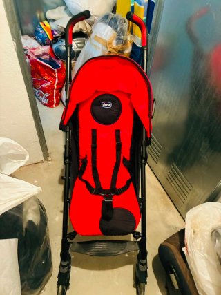 Silla de paseo Chicco roja y negra