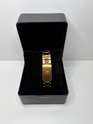 Orologio dorato da uomo