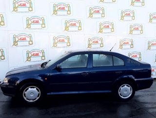 1088798 faro izquierdo skoda octavia berlina (1u2)