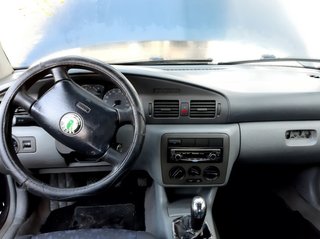 1088798 faro izquierdo skoda octavia berlina (1u2)